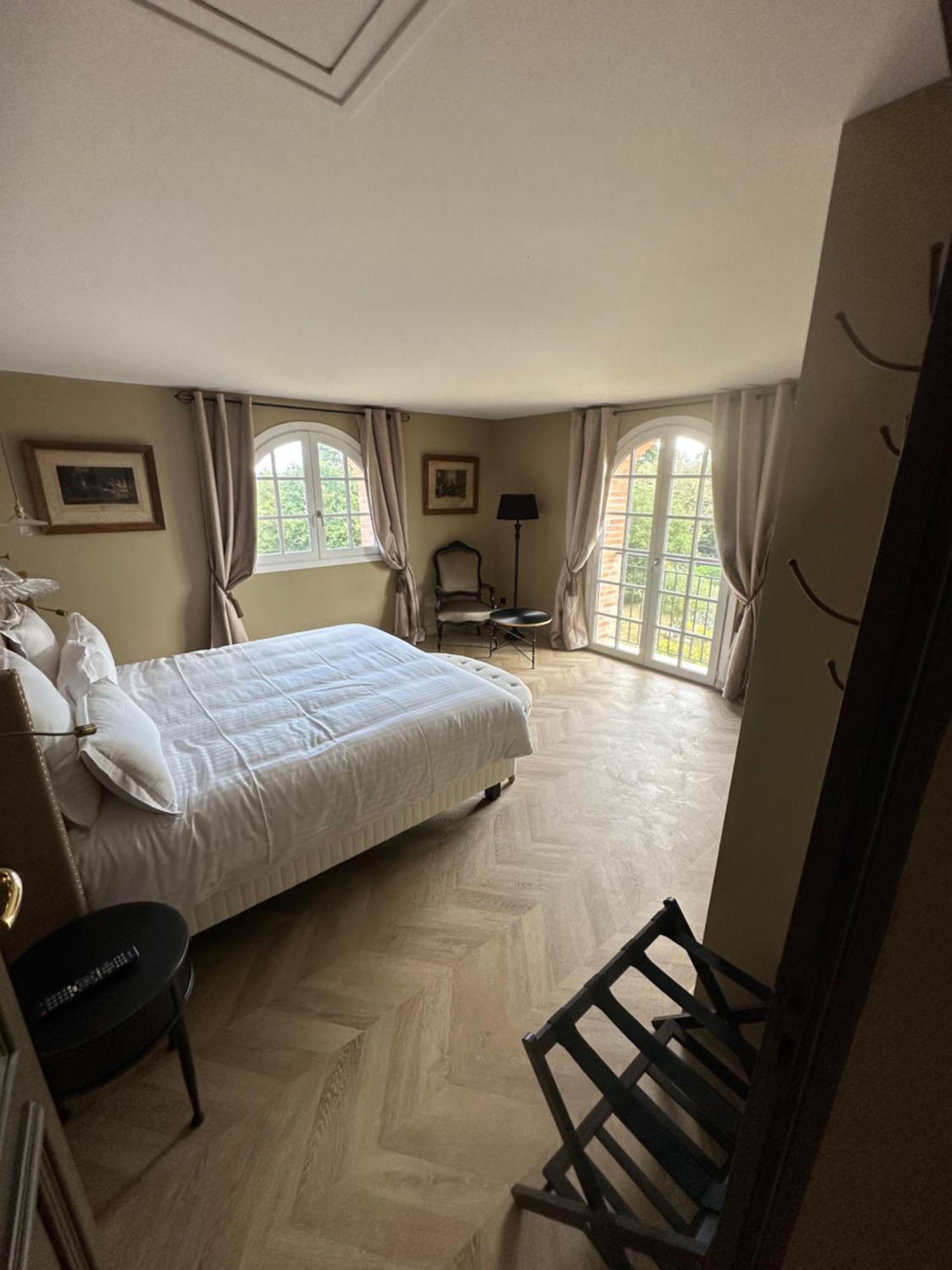 Castel Bois Marie, Maison D'Hotes Montauban Exteriör bild The bedroom of the 18th-century house