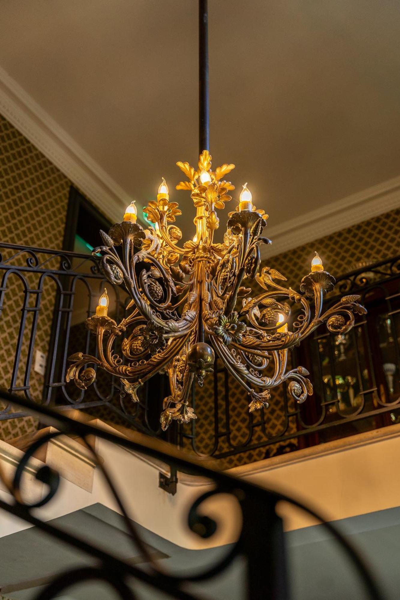 Castel Bois Marie, Maison D'Hotes Montauban Exteriör bild A chandelier