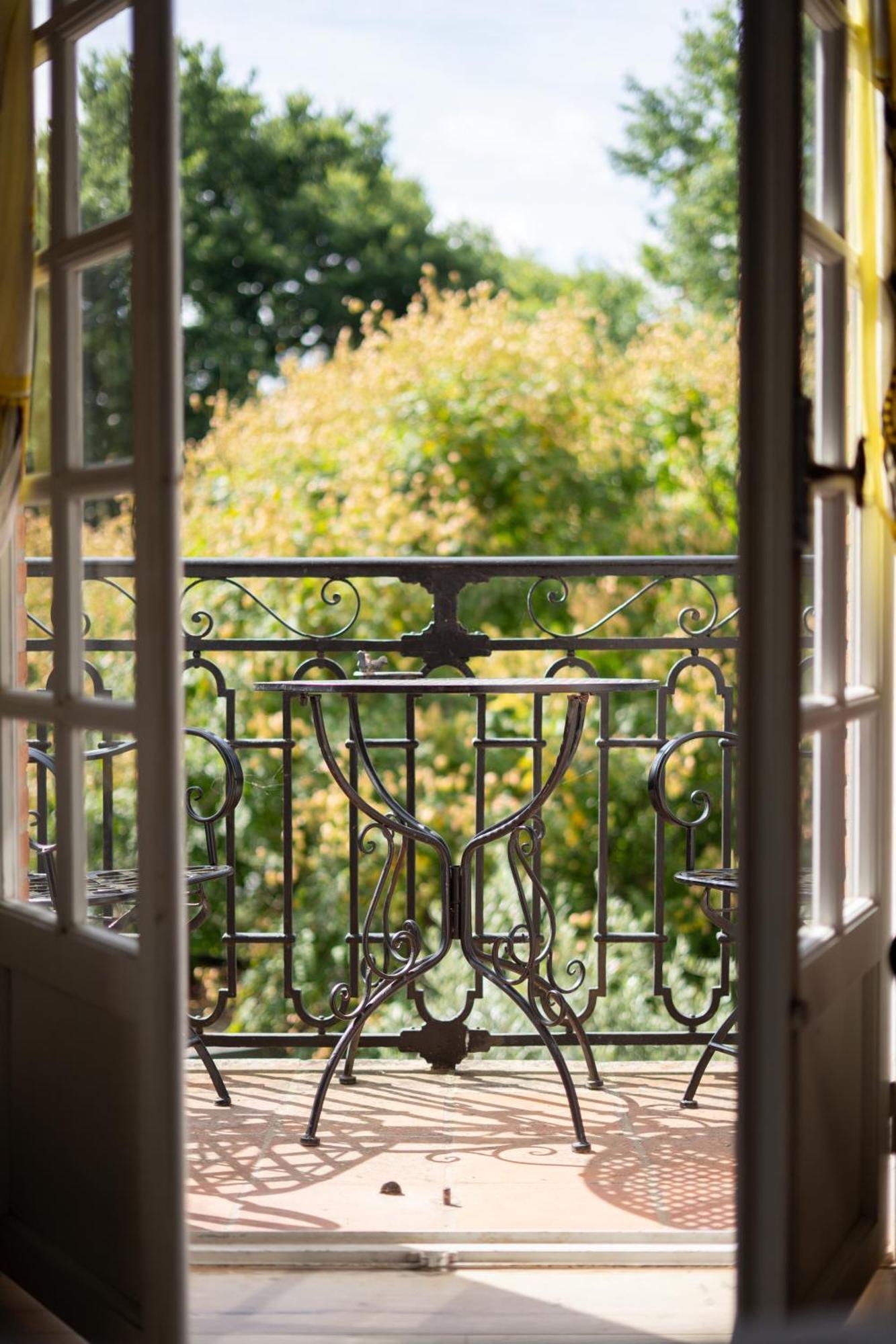 Castel Bois Marie, Maison D'Hotes Montauban Exteriör bild A balcony