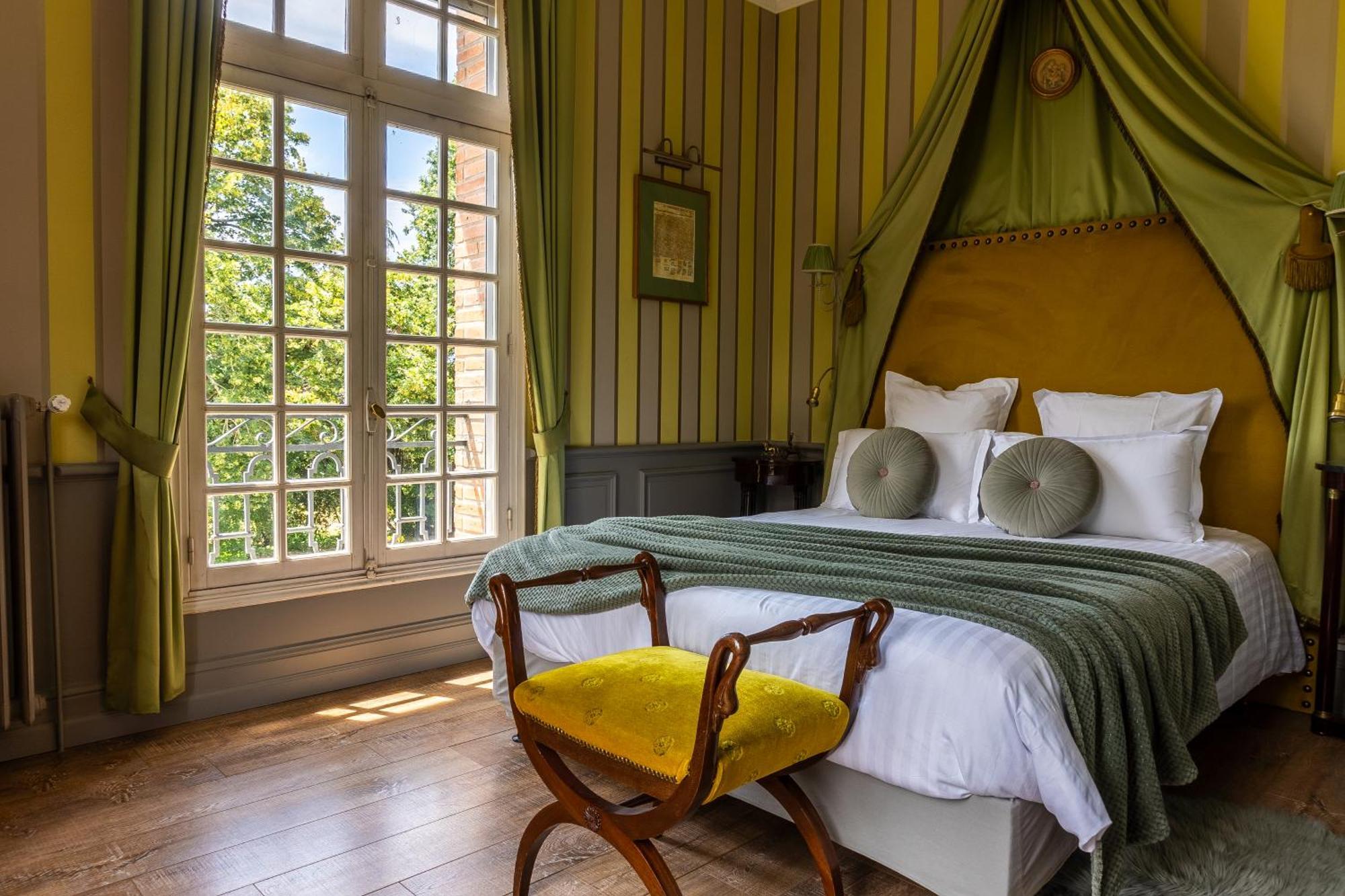 Castel Bois Marie, Maison D'Hotes Montauban Exteriör bild The Yellow Room